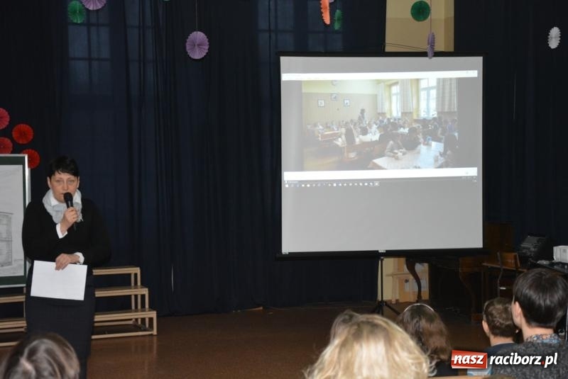 Zdjęcie w galerii na portalu naszraciborz.pl: Dzień otwarty w raciborskiej Czwórce  wiadomości z regionu