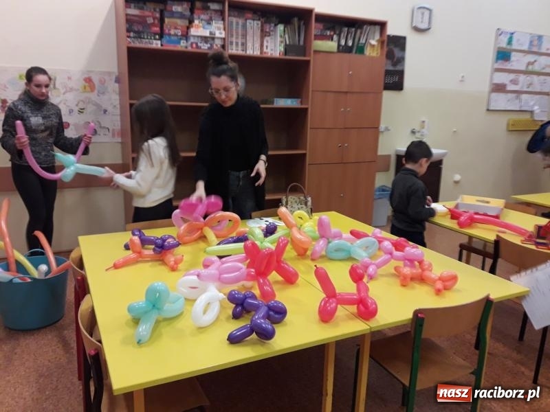 Zdjęcie w galerii na portalu naszraciborz.pl: Dzień otwarty w raciborskiej Czwórce  wiadomości z regionu