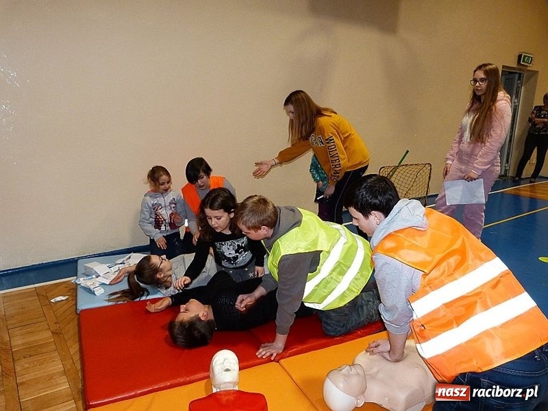 Zdjęcie w galerii na portalu naszraciborz.pl: Dzień otwarty w raciborskiej Czwórce  wiadomości z regionu