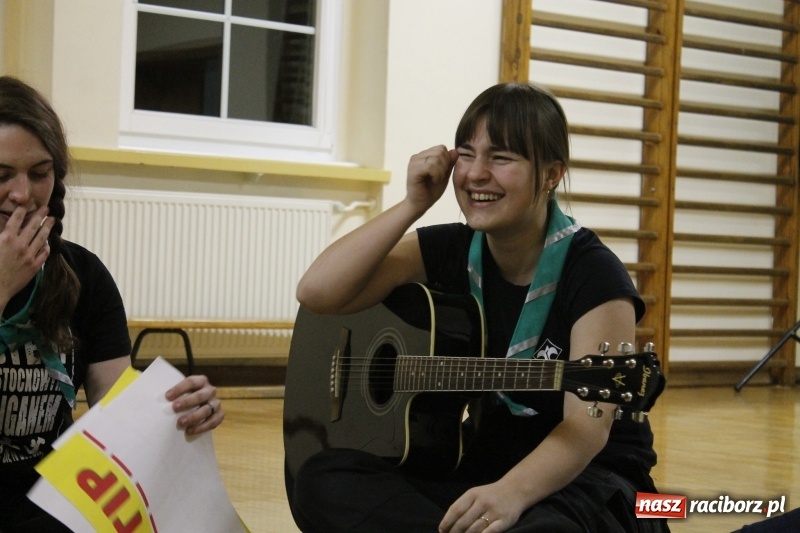 Zdjęcie w galerii na portalu naszraciborz.pl: Dzień Myśli Braterskiej. Harcerski biwak na Ocicach  wiadomości z regionu