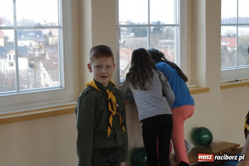 Zdjęcie w galerii na portalu naszraciborz.pl: Dzień Myśli Braterskiej. Harcerski biwak na Ocicach  wiadomości z regionu