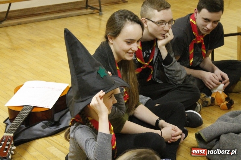 Zdjęcie w galerii na portalu naszraciborz.pl: Dzień Myśli Braterskiej. Harcerski biwak na Ocicach  wiadomości z regionu