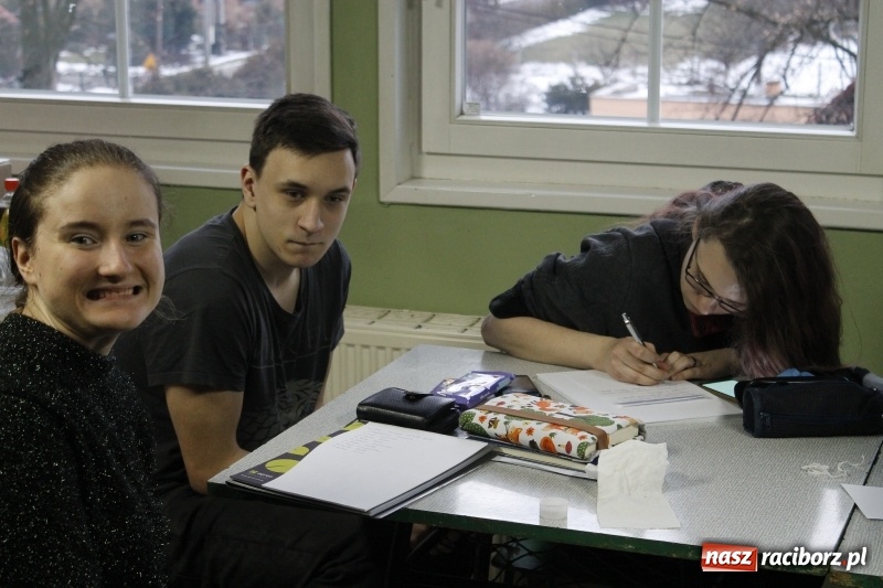 Zdjęcie w galerii na portalu naszraciborz.pl: Dzień Myśli Braterskiej. Harcerski biwak na Ocicach  wiadomości z regionu