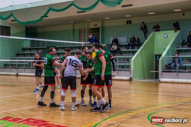 Zdjęcie w galerii na portalu naszraciborz.pl: Siatkówka. Gwiazda Tarnowskie Góry lepsza od Rafako wiadomości z regionu