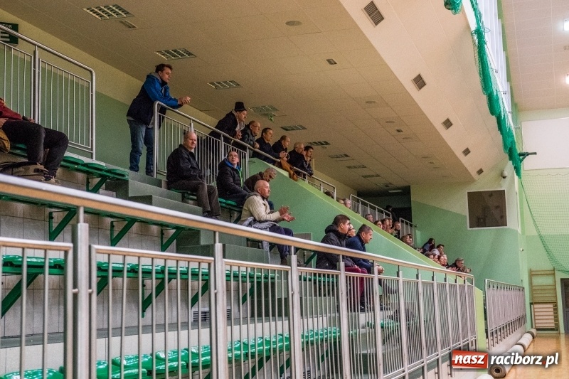 Zdjęcie w galerii na portalu naszraciborz.pl: Siatkówka. Gwiazda Tarnowskie Góry lepsza od Rafako wiadomości z regionu