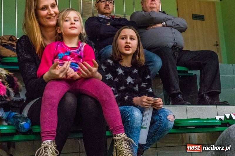 Zdjęcie w galerii na portalu naszraciborz.pl: Siatkówka. Gwiazda Tarnowskie Góry lepsza od Rafako wiadomości z regionu