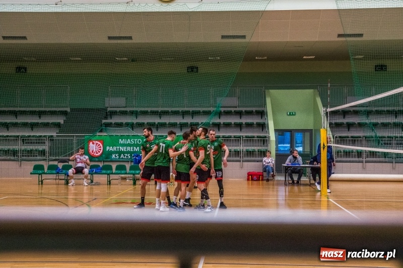 Zdjęcie w galerii na portalu naszraciborz.pl: Siatkówka. Gwiazda Tarnowskie Góry lepsza od Rafako wiadomości z regionu