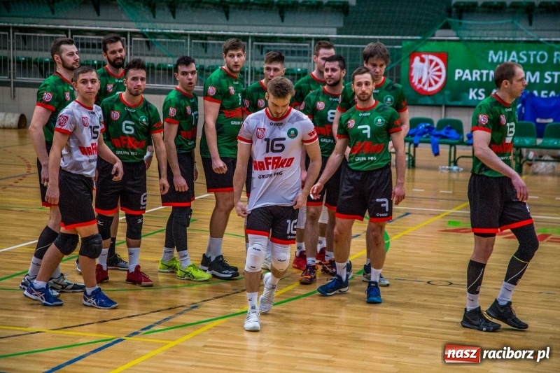 Zdjęcie w galerii na portalu naszraciborz.pl: Siatkówka. Gwiazda Tarnowskie Góry lepsza od Rafako wiadomości z regionu