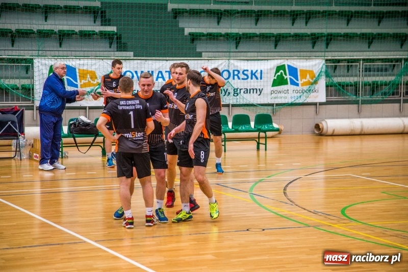 Zdjęcie w galerii na portalu naszraciborz.pl: Siatkówka. Gwiazda Tarnowskie Góry lepsza od Rafako wiadomości z regionu