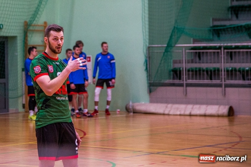 Zdjęcie w galerii na portalu naszraciborz.pl: Siatkówka. Gwiazda Tarnowskie Góry lepsza od Rafako wiadomości z regionu