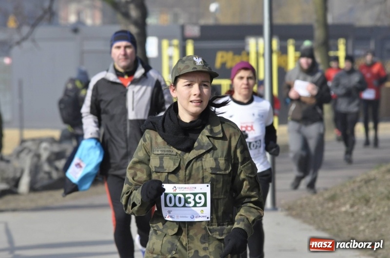 Zdjęcie w galerii na portalu naszraciborz.pl: Tropem Wilczym. Bieg Pamięci Żołnierzy Wyklętych w Raciborzu  wiadomości z regionu