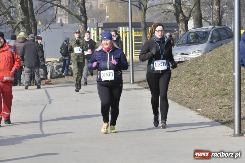 Zdjęcie w galerii na portalu naszraciborz.pl: Tropem Wilczym. Bieg Pamięci Żołnierzy Wyklętych w Raciborzu  wiadomości z regionu