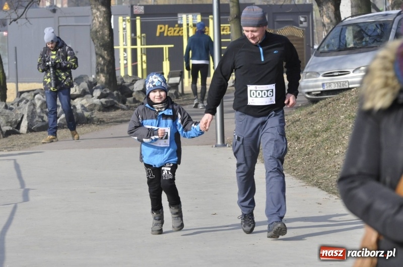 Zdjęcie w galerii na portalu naszraciborz.pl: Tropem Wilczym. Bieg Pamięci Żołnierzy Wyklętych w Raciborzu  wiadomości z regionu