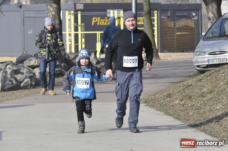 Zdjęcie w galerii na portalu naszraciborz.pl: Tropem Wilczym. Bieg Pamięci Żołnierzy Wyklętych w Raciborzu  wiadomości z regionu