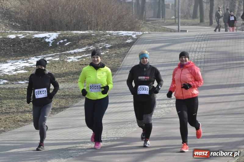 Zdjęcie w galerii na portalu naszraciborz.pl: Tropem Wilczym. Bieg Pamięci Żołnierzy Wyklętych w Raciborzu  wiadomości z regionu