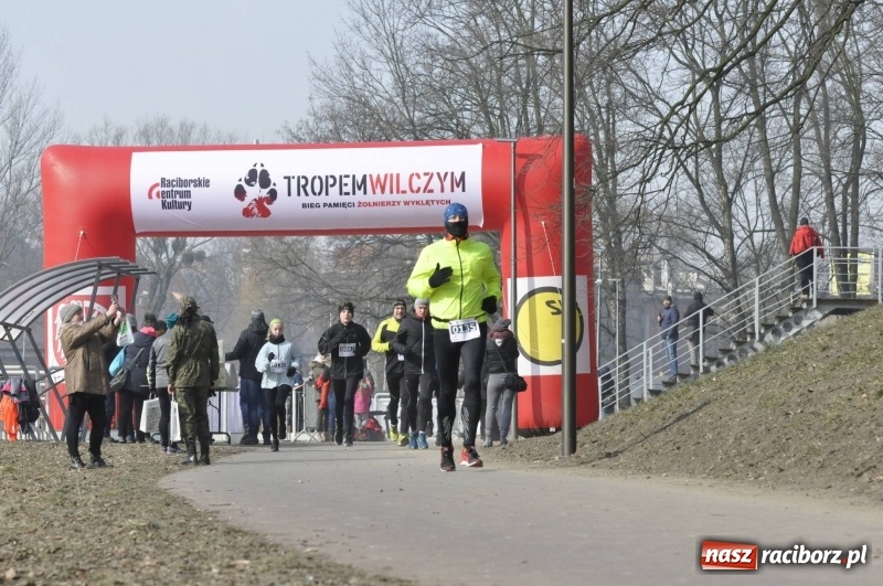 Zdjęcie w galerii na portalu naszraciborz.pl: Tropem Wilczym. Bieg Pamięci Żołnierzy Wyklętych w Raciborzu  wiadomości z regionu