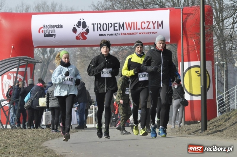 Zdjęcie w galerii na portalu naszraciborz.pl: Tropem Wilczym. Bieg Pamięci Żołnierzy Wyklętych w Raciborzu  wiadomości z regionu