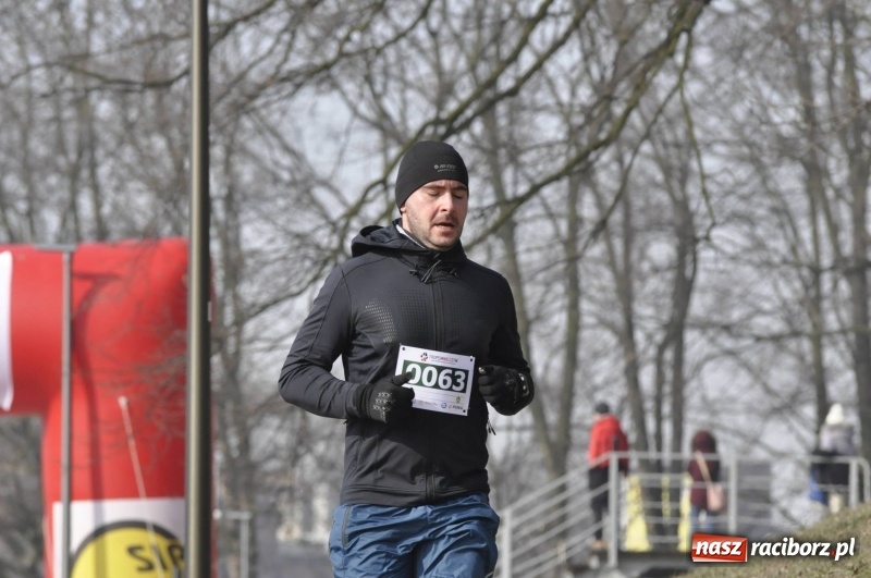 Zdjęcie w galerii na portalu naszraciborz.pl: Tropem Wilczym. Bieg Pamięci Żołnierzy Wyklętych w Raciborzu  wiadomości z regionu