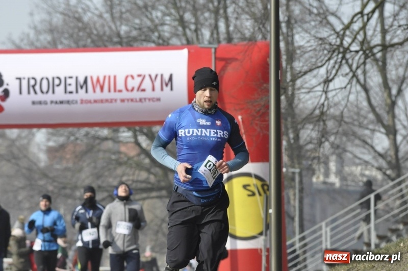 Zdjęcie w galerii na portalu naszraciborz.pl: Tropem Wilczym. Bieg Pamięci Żołnierzy Wyklętych w Raciborzu  wiadomości z regionu
