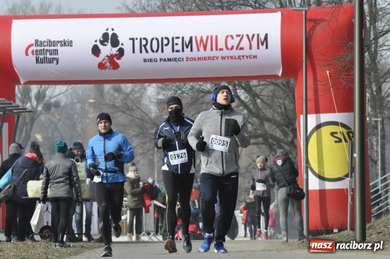 Zdjęcie w galerii na portalu naszraciborz.pl: Tropem Wilczym. Bieg Pamięci Żołnierzy Wyklętych w Raciborzu  wiadomości z regionu