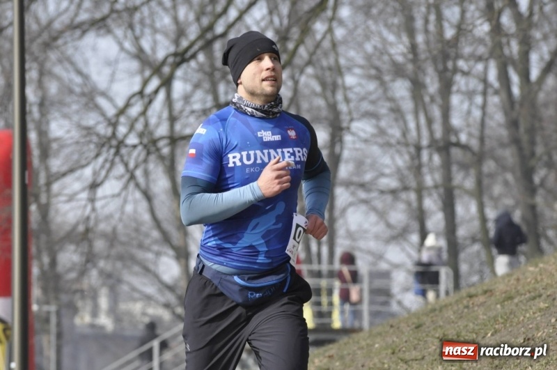 Zdjęcie w galerii na portalu naszraciborz.pl: Tropem Wilczym. Bieg Pamięci Żołnierzy Wyklętych w Raciborzu  wiadomości z regionu