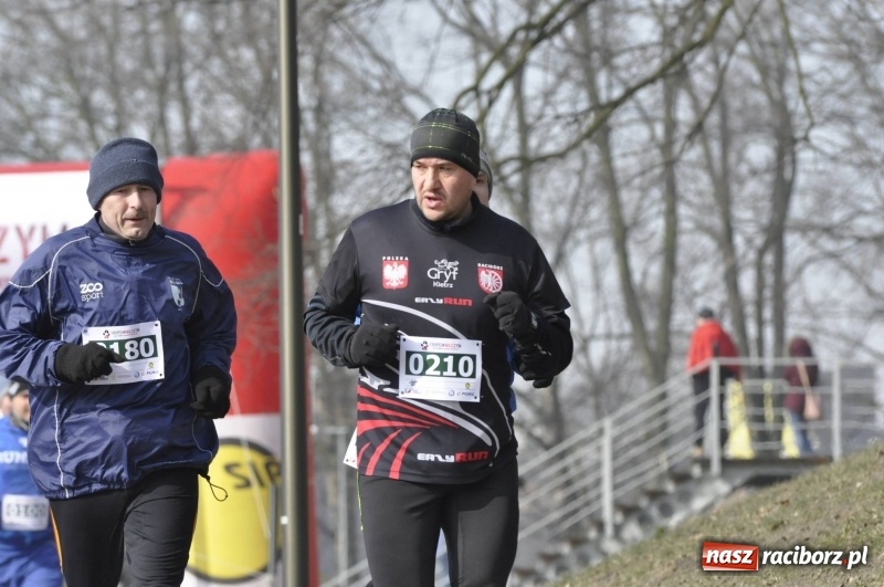Zdjęcie w galerii na portalu naszraciborz.pl: Tropem Wilczym. Bieg Pamięci Żołnierzy Wyklętych w Raciborzu  wiadomości z regionu
