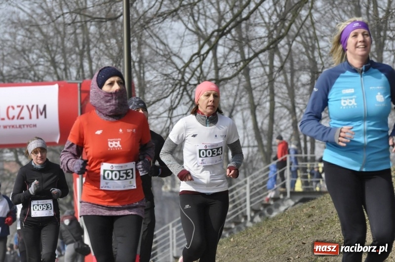 Zdjęcie w galerii na portalu naszraciborz.pl: Tropem Wilczym. Bieg Pamięci Żołnierzy Wyklętych w Raciborzu  wiadomości z regionu