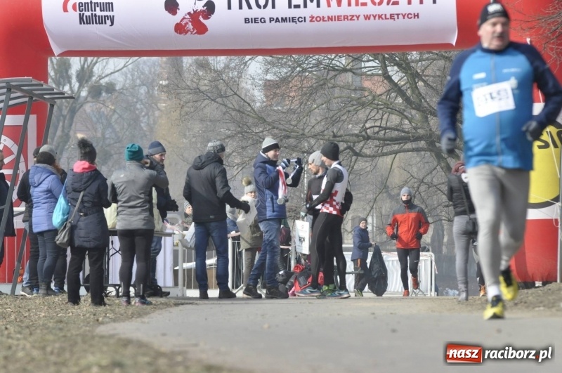 Zdjęcie w galerii na portalu naszraciborz.pl: Tropem Wilczym. Bieg Pamięci Żołnierzy Wyklętych w Raciborzu  wiadomości z regionu