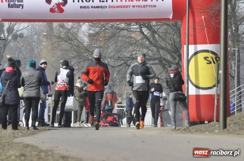 Zdjęcie w galerii na portalu naszraciborz.pl: Tropem Wilczym. Bieg Pamięci Żołnierzy Wyklętych w Raciborzu  wiadomości z regionu