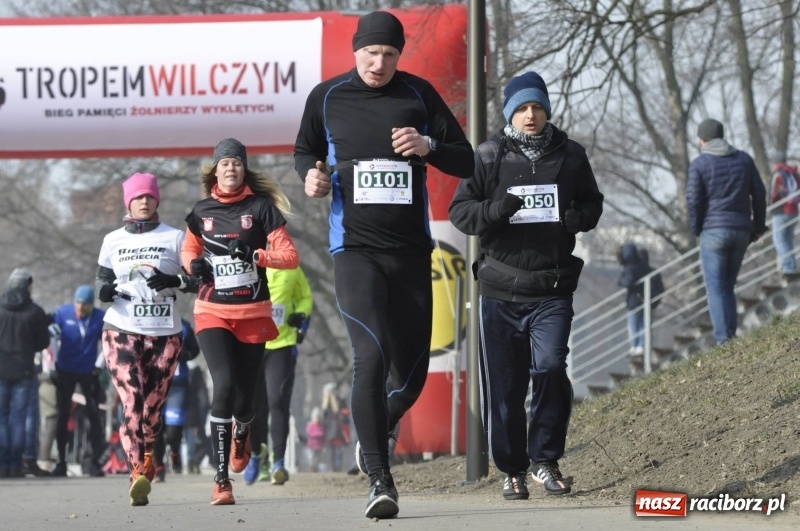 Zdjęcie w galerii na portalu naszraciborz.pl: Tropem Wilczym. Bieg Pamięci Żołnierzy Wyklętych w Raciborzu  wiadomości z regionu