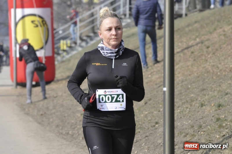 Zdjęcie w galerii na portalu naszraciborz.pl: Tropem Wilczym. Bieg Pamięci Żołnierzy Wyklętych w Raciborzu  wiadomości z regionu