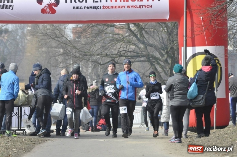 Zdjęcie w galerii na portalu naszraciborz.pl: Tropem Wilczym. Bieg Pamięci Żołnierzy Wyklętych w Raciborzu  wiadomości z regionu