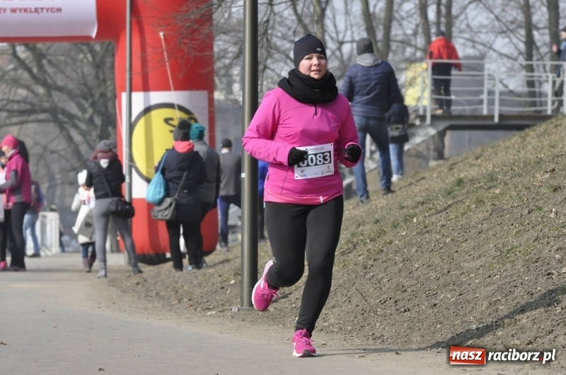 Zdjęcie w galerii na portalu naszraciborz.pl: Tropem Wilczym. Bieg Pamięci Żołnierzy Wyklętych w Raciborzu  wiadomości z regionu