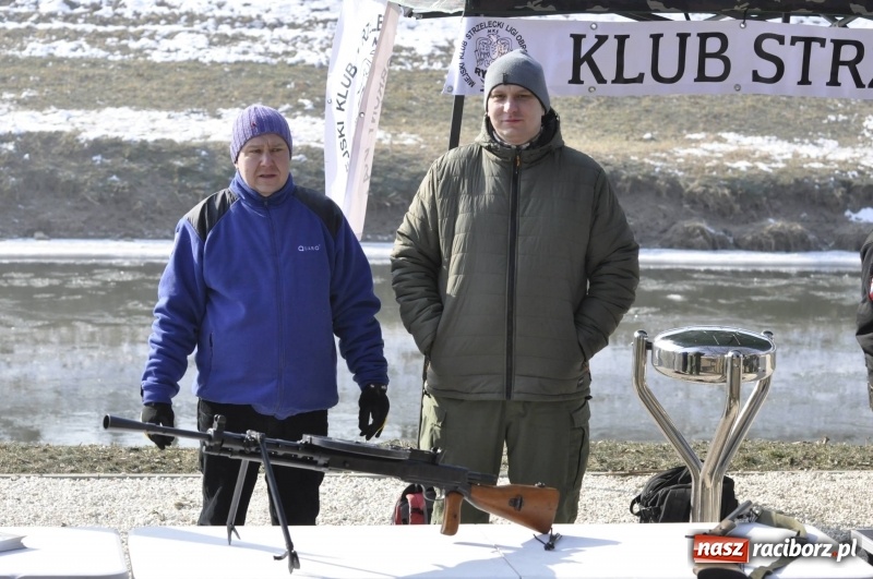 Zdjęcie w galerii na portalu naszraciborz.pl: Piknik militarny Ligi Obrony Kraju na raciborskich bulwarach  wiadomości z regionu