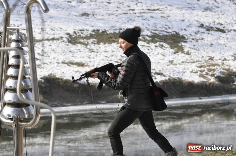 Zdjęcie w galerii na portalu naszraciborz.pl: Piknik militarny Ligi Obrony Kraju na raciborskich bulwarach  wiadomości z regionu