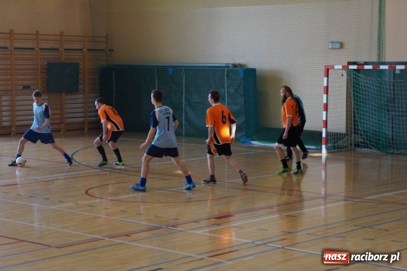 Zdjęcie w galerii na portalu naszraciborz.pl: I Halowy Turniej o Puchar Sołtysa Rudnika wiadomości z regionu