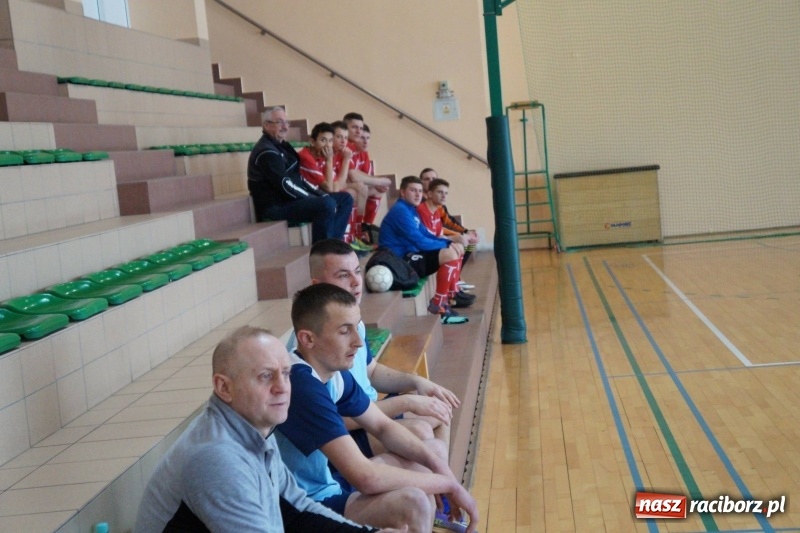 Zdjęcie w galerii na portalu naszraciborz.pl: I Halowy Turniej o Puchar Sołtysa Rudnika wiadomości z regionu