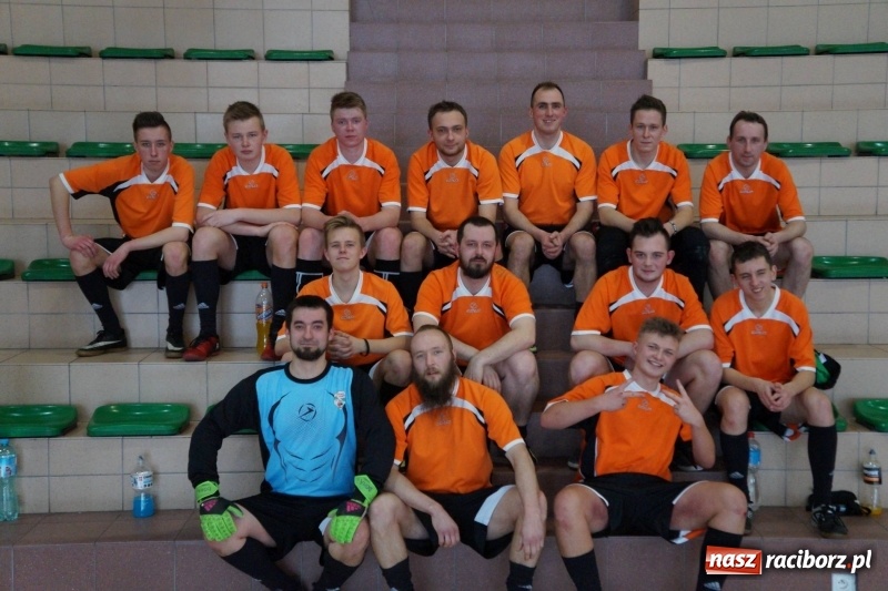 Zdjęcie w galerii na portalu naszraciborz.pl: I Halowy Turniej o Puchar Sołtysa Rudnika wiadomości z regionu