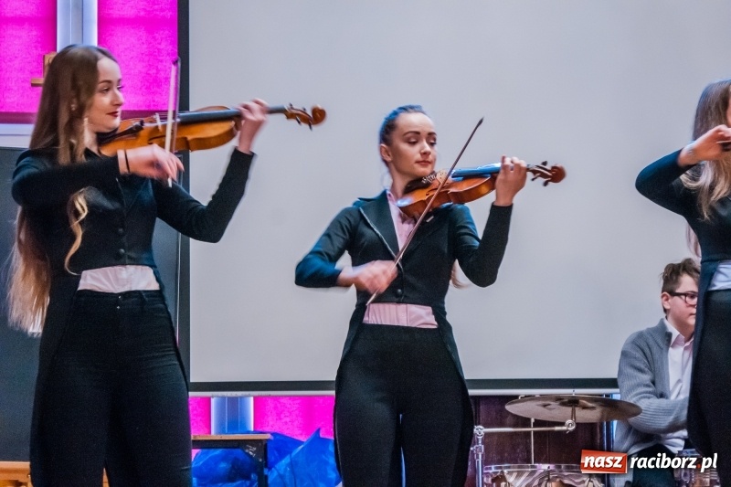 Zdjęcie w galerii na portalu naszraciborz.pl: Gabriela Lenartowicz: Liceum pozwoliło mi uwierzyć w siebie wiadomości z regionu