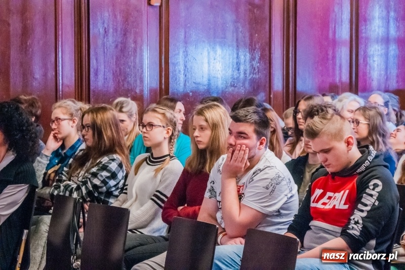 Zdjęcie w galerii na portalu naszraciborz.pl: Gabriela Lenartowicz: Liceum pozwoliło mi uwierzyć w siebie wiadomości z regionu