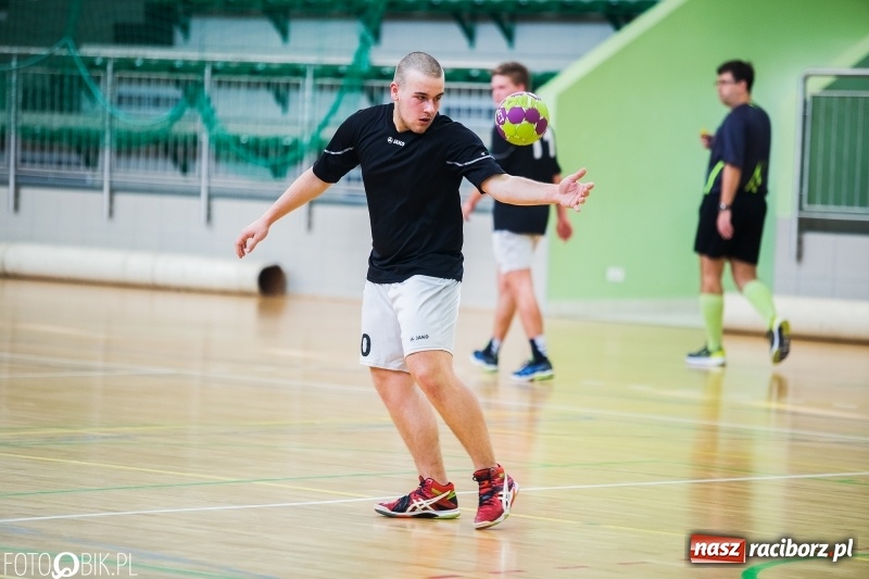 Zdjęcie w galerii na portalu naszraciborz.pl: Finały Miejskie Szkół Ponadgimnazjalnych w Piłce Ręcznej  wiadomości z regionu