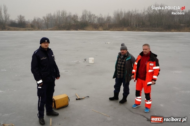Zdjęcie w galerii na portalu naszraciborz.pl: Dzielnicowi wspólnie z ratownikiem WOPR przeprowadzali kontrole zbiorników wodnych wiadomości z regionu