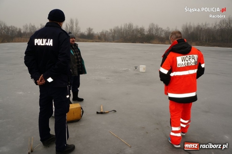 Zdjęcie w galerii na portalu naszraciborz.pl: Dzielnicowi wspólnie z ratownikiem WOPR przeprowadzali kontrole zbiorników wodnych wiadomości z regionu