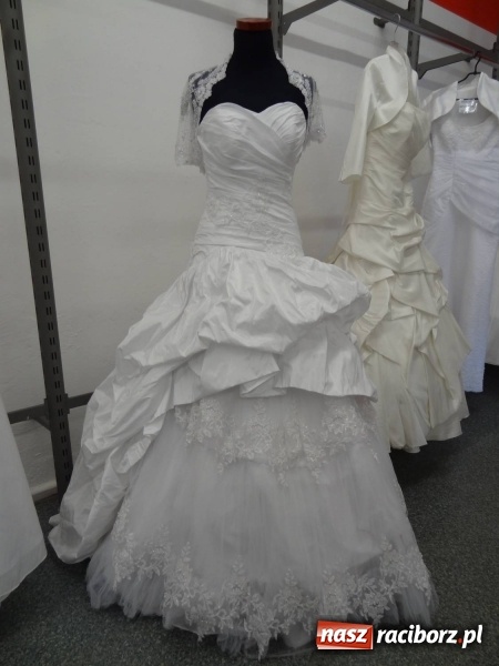Zdjęcie w galerii na portalu naszraciborz.pl: Komis sukien ślubnych w Rabanie  wiadomości z regionu