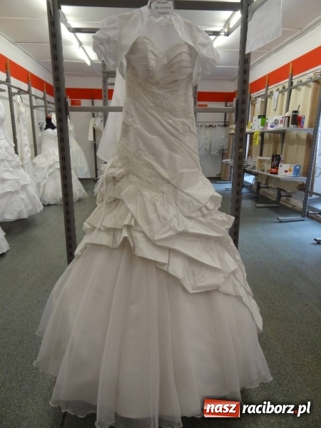Zdjęcie w galerii na portalu naszraciborz.pl: Komis sukien ślubnych w Rabanie  wiadomości z regionu