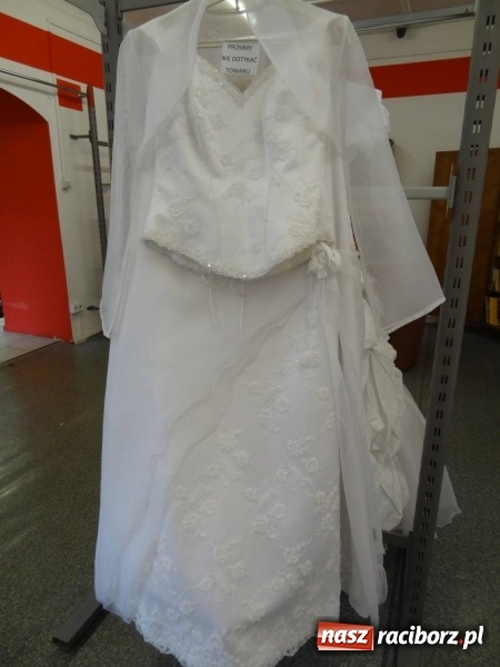Zdjęcie w galerii na portalu naszraciborz.pl: Komis sukien ślubnych w Rabanie  wiadomości z regionu