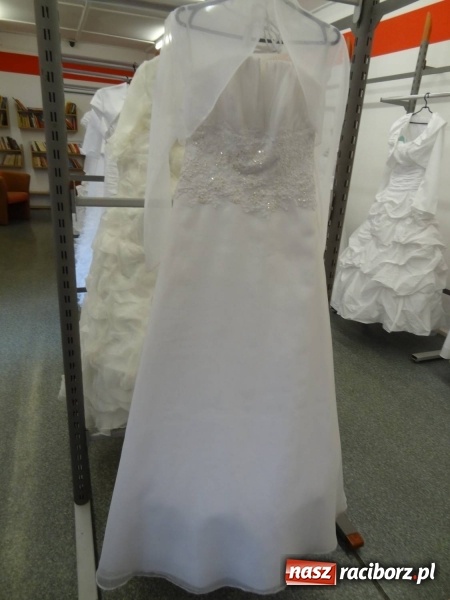 Zdjęcie w galerii na portalu naszraciborz.pl: Komis sukien ślubnych w Rabanie  wiadomości z regionu