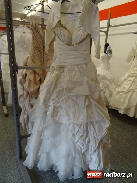 Zdjęcie w galerii na portalu naszraciborz.pl: Komis sukien ślubnych w Rabanie  wiadomości z regionu