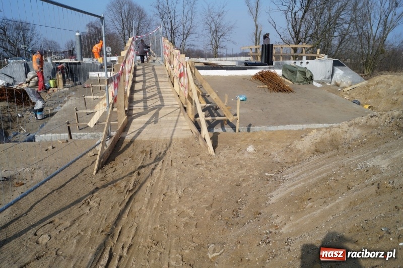 Zdjęcie w galerii na portalu naszraciborz.pl: Wiadukt w Nędzy na końcówce. Możliwy szybszy termin oddania wiadomości z regionu