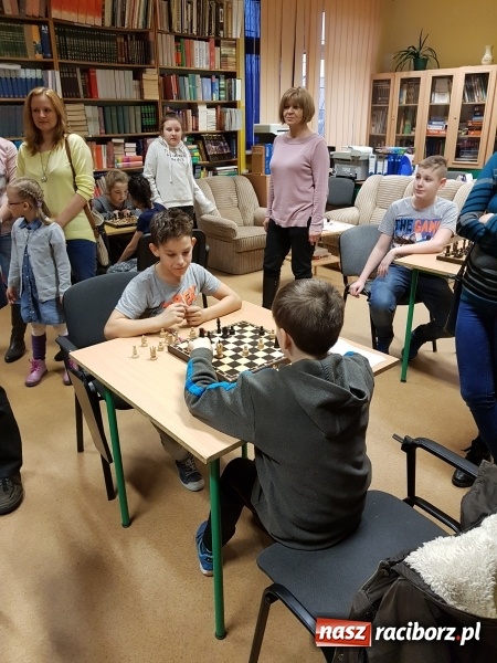 Zdjęcie w galerii na portalu naszraciborz.pl: Dzień otwarty w kuźniańskiej podstawówce wiadomości z regionu